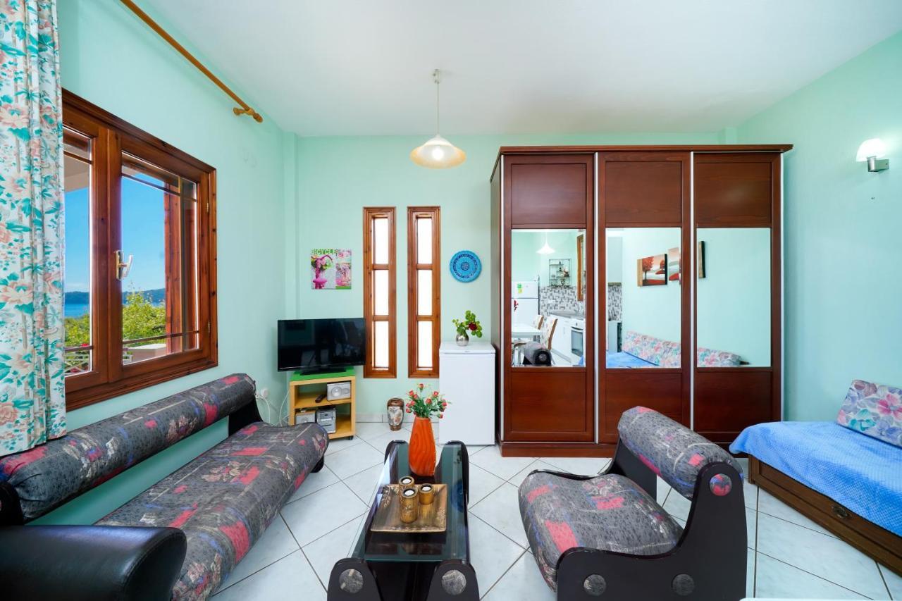 Villa Melina 2 Koinira Bagian luar foto