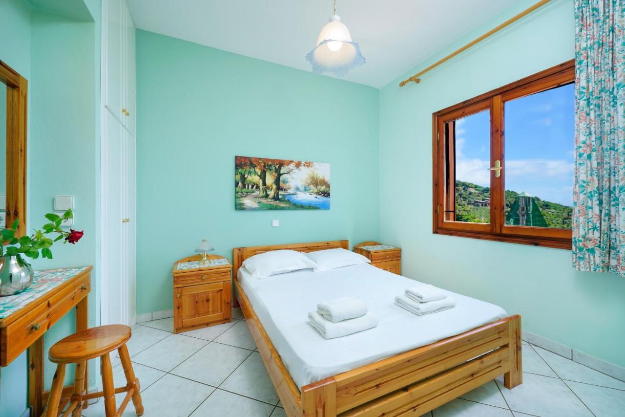 Villa Melina 2 Koinira Bagian luar foto