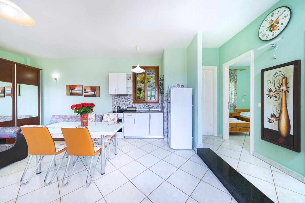 Villa Melina 2 Koinira Bagian luar foto