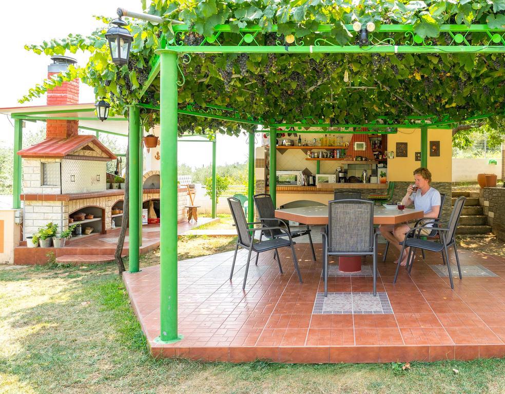 Villa Melina 2 Koinira Bagian luar foto